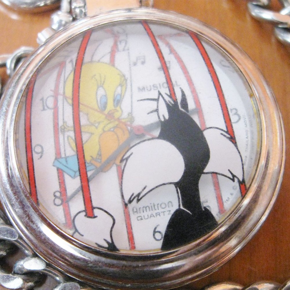 Vintage Tweety Bird Slyvester Armitron Quartz Musical Pocket Watch Warner Bros